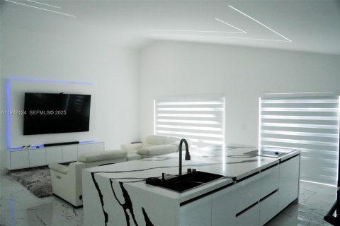 Купить виллу или дом в Мирамар, Флорида 4 спальни, 137.5м2, № 1990773 - фото 7