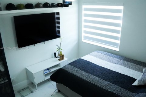 Купить виллу или дом в Мирамар, Флорида 4 спальни, 137.5м2, № 1990773 - фото 17