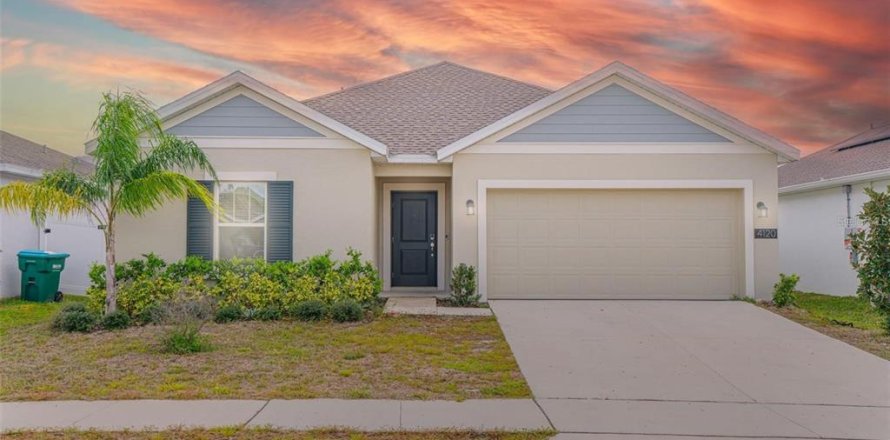 Villa ou maison à Deltona, Floride 3 chambres, 123.56 m2 № 2150546
