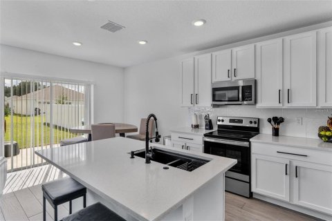 Villa ou maison à louer à Deltona, Floride: 3 chambres, 123.56 m2 № 2150546 - photo 7
