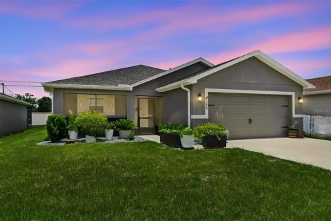 House in Davenport, Florida 3 bedrooms, 135.54 sq.m. № 2151232 - photo 2