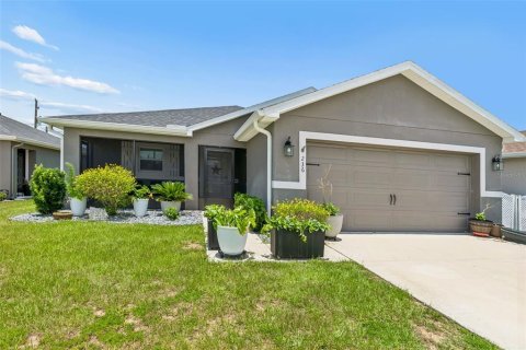 House in Davenport, Florida 3 bedrooms, 135.54 sq.m. № 2151232 - photo 6