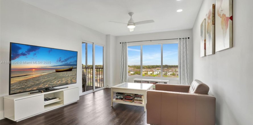 Condo in Deerfield Beach, Florida, 2 bedrooms  № 1945027