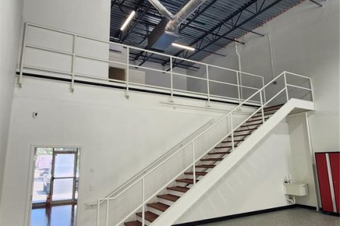 Propiedad comercial en alquiler en Venice, Florida, 274.62 m2 № 1653221 - foto 16