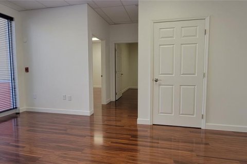 Propiedad comercial en alquiler en Venice, Florida, 274.62 m2 № 1653221 - foto 12