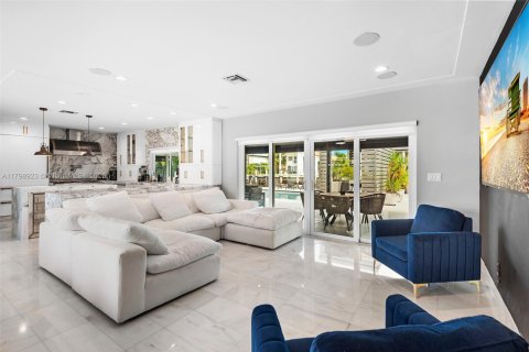 Casa en venta en North Miami Beach, Florida, 3 dormitorios, 201.32 m2 № 1713171 - foto 10