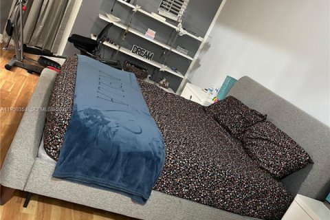 Townhouse in Pembroke Pines, Florida 3 bedrooms, 213.68 sq.m. № 2005870 - photo 8