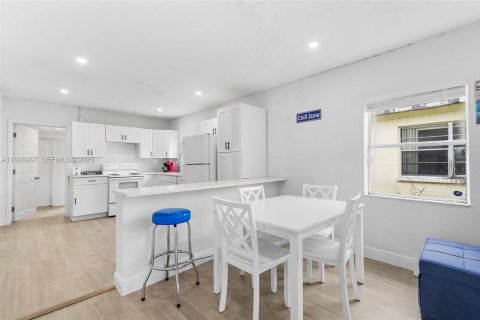 Купить виллу или дом в Сент-Луси, Флорида 3 спальни, 103.12м2, № 1987863 - фото 9