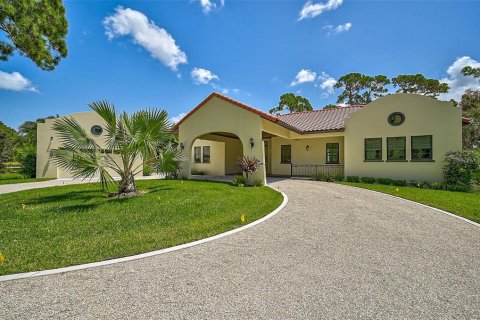 House in Osprey, Florida 3 bedrooms, 270.62 sq.m. № 1289983 - photo 1