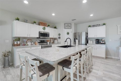 Villa ou maison à vendre à Haines City, Floride: 4 chambres, 183.95 m2 № 2126047 - photo 11