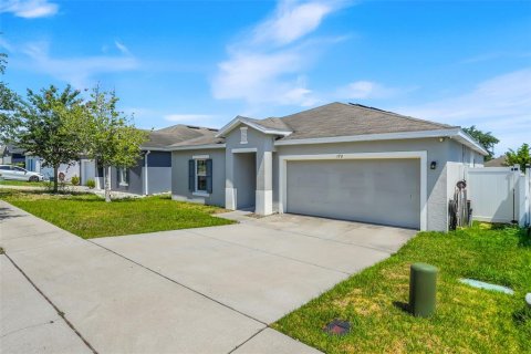 Villa ou maison à vendre à Haines City, Floride: 4 chambres, 183.95 m2 № 2126047 - photo 5