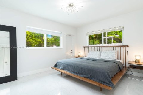 Casa en alquiler en North Miami Beach, Florida, 3 dormitorios, 153.29 m2 № 1932524 - foto 12