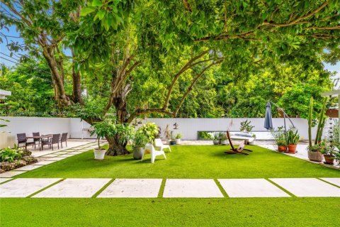 Casa en alquiler en North Miami Beach, Florida, 3 dormitorios, 153.29 m2 № 1932524 - foto 25