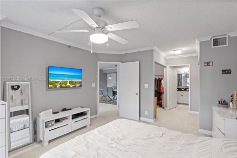Condominio en venta en Aventura, Florida, 2 dormitorios, 101.36 m2 № 2000728 - foto 14