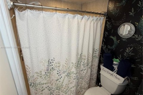 Condominio en venta en Pembroke Pines, Florida, 1 dormitorio, 72.46 m2 № 1989824 - foto 15