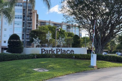 Condominio en venta en Pembroke Pines, Florida, 1 dormitorio, 72.46 m2 № 1989824 - foto 27