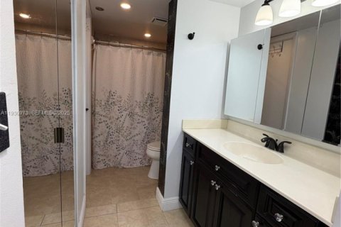 Condominio en venta en Pembroke Pines, Florida, 1 dormitorio, 72.46 m2 № 1989824 - foto 17