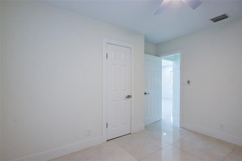 House in Delray Beach, Florida 3 bedrooms, 86.12 sq.m. № 2433609 - photo 17
