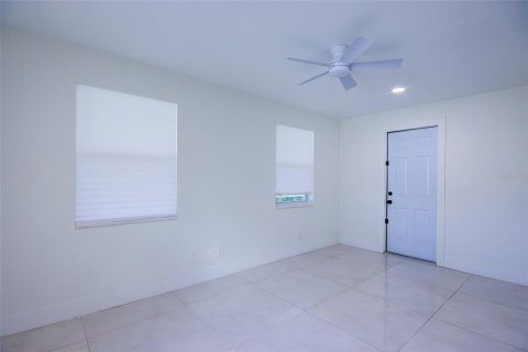 House in Delray Beach, Florida 3 bedrooms, 86.12 sq.m. № 2433609 - photo 24