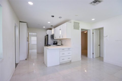 House in Delray Beach, Florida 3 bedrooms, 86.12 sq.m. № 2433609 - photo 11