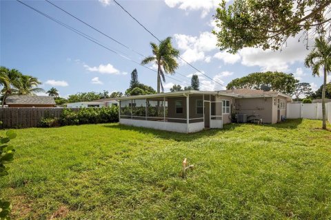 House in Delray Beach, Florida 3 bedrooms, 86.12 sq.m. № 2433609 - photo 7