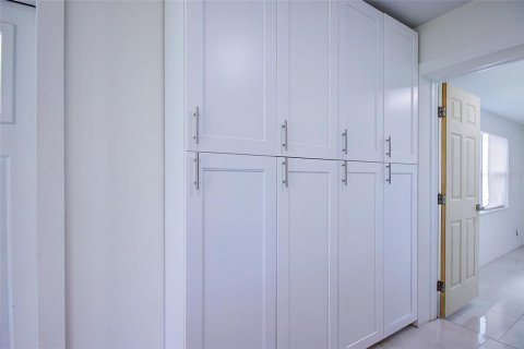 House in Delray Beach, Florida 3 bedrooms, 86.12 sq.m. № 2433609 - photo 23