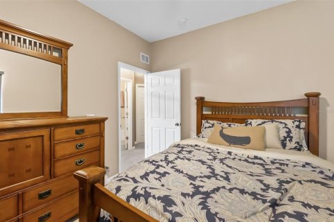 House in Palm Coast, Florida 3 bedrooms, 217.3 sq.m. № 2107565 - photo 23