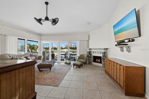 Condominio en venta en Longboat Key, Florida, 3 dormitorios, 237.37 m2 № 2092321 - foto 17