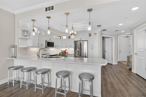 Condominio en venta en North Fort Myers, Florida, 2 dormitorios, 165.92 m2 № 2114321 - foto 3