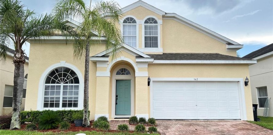 House in Davenport, Florida 5 bedrooms, 237.64 sq.m. № 2206983