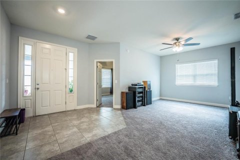 House in Auburndale, Florida 5 bedrooms, 236.81 sq.m. № 2110263 - photo 21