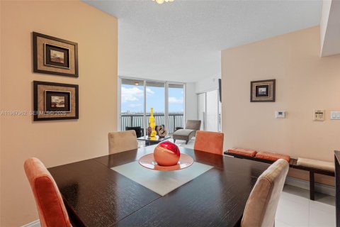 Condominio en venta en Miami, Florida, 2 dormitorios, 97.36 m2 № 2030929 - foto 26