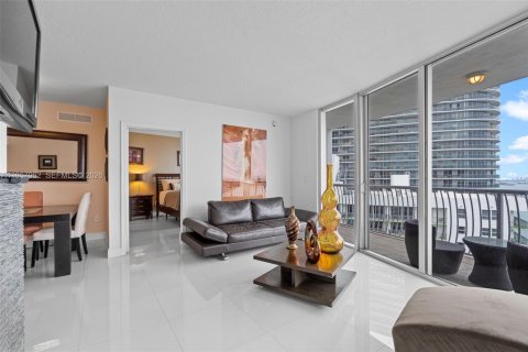 Condominio en venta en Miami, Florida, 2 dormitorios, 97.36 m2 № 2030929 - foto 30