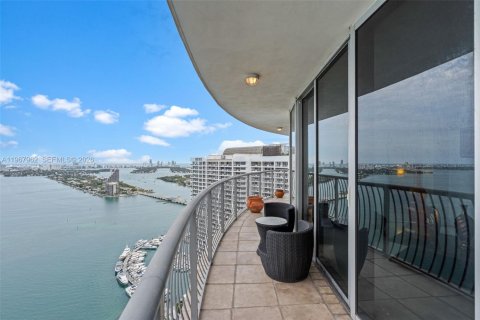 Condominio en venta en Miami, Florida, 2 dormitorios, 97.36 m2 № 2030929 - foto 19