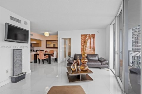 Condominio en venta en Miami, Florida, 2 dormitorios, 97.36 m2 № 2030929 - foto 29