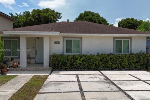 Villa ou maison à vendre à Miami, Floride: 4 chambres, 142.14 m2 № 2087299 - photo 24