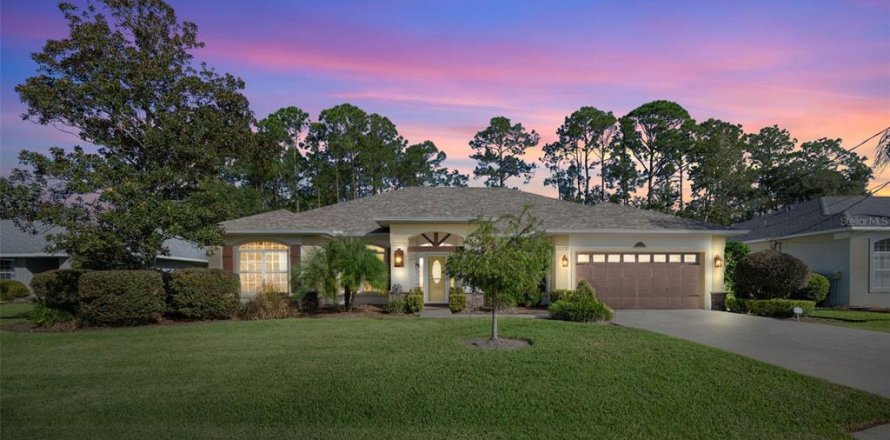 House in Palm Coast, Florida 4 bedrooms, 195.75 sq.m. № 1436147