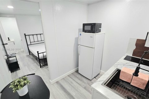 Снять в аренду коммерческую недвижимость в Катлер-Бей, Флорида 1 спальня, 120.22м2, № 2079567 - фото 5