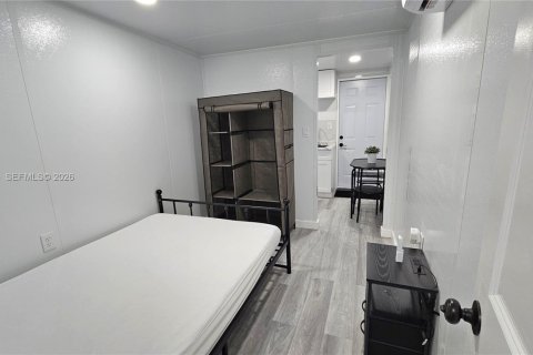 Снять в аренду коммерческую недвижимость в Катлер-Бей, Флорида 1 спальня, 120.22м2, № 2079567 - фото 9