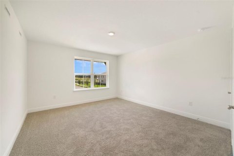 House in Apopka, Florida 5 bedrooms, 317.45 sq.m. № 1886028 - photo 19