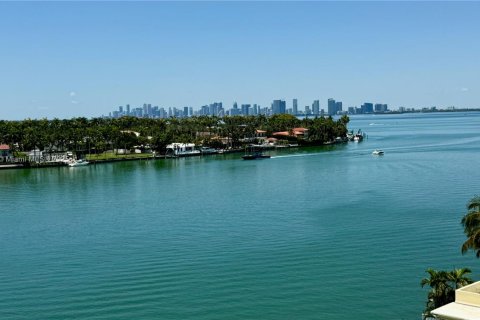 Condominio en alquiler en Miami Beach, Florida, 2 dormitorios, 141.21 m2 № 1959388 - foto 19