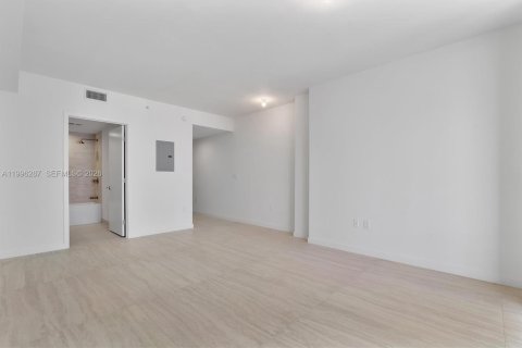 Condominio en alquiler en Miami, Florida, 48.22 m2 № 2059631 - foto 10