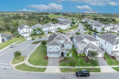 House in Four Corners, Florida 8 bedrooms, 363.15 sq.m. № 1514566 - photo 3