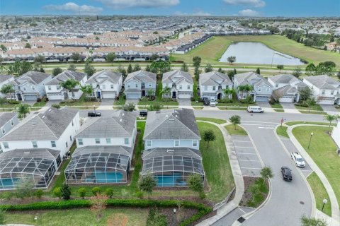 House in Four Corners, Florida 8 bedrooms, 363.15 sq.m. № 1514566 - photo 4