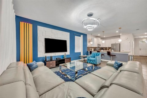 House in Four Corners, Florida 8 bedrooms, 363.15 sq.m. № 1514566 - photo 20
