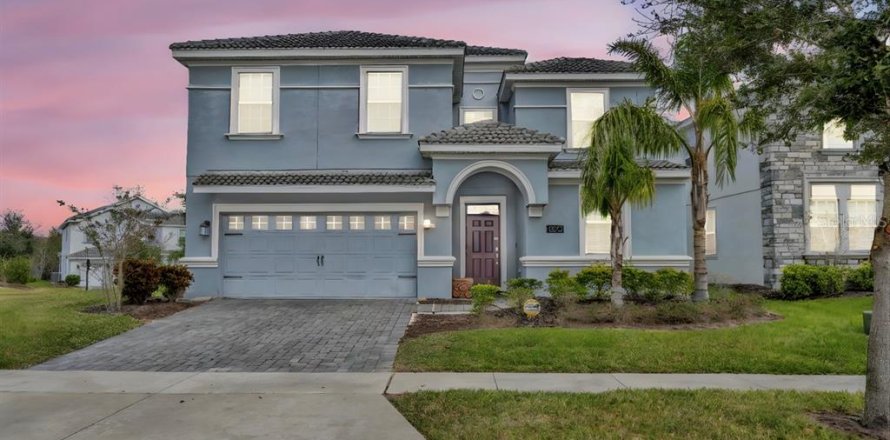 House in Four Corners, Florida 8 bedrooms, 363.15 sq.m. № 1514566