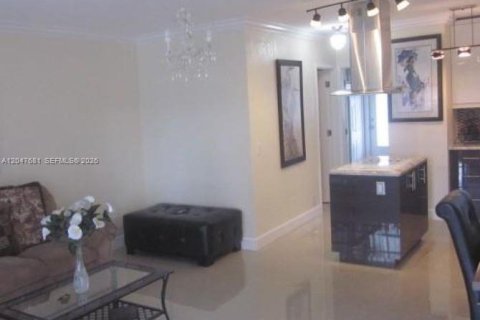 Copropriété à louer à Hallandale Beach, Floride: 1 chambre № 2241836 - photo 4