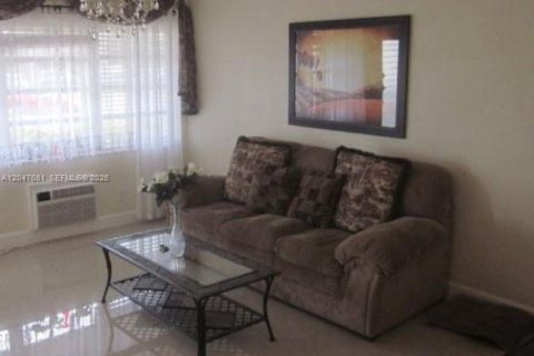 Copropriété à louer à Hallandale Beach, Floride: 1 chambre № 2241836 - photo 6