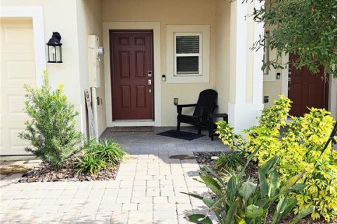 Touwnhouse à Davenport, Floride 3 chambres, 130.71 m2 № 2114049