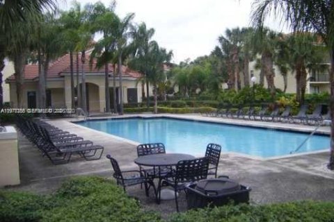 Copropriété à vendre à Hollywood, Floride: 1 chambre, 78.13 m2 № 2041777 - photo 23